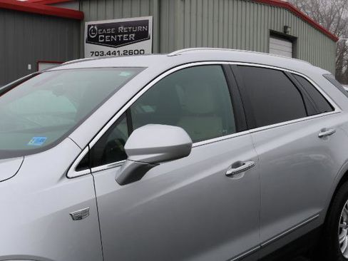 Used 2017 Cadillac XT5 FWD image 5