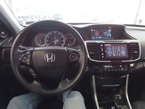 Used 2016 Honda Accord EX-L image 22