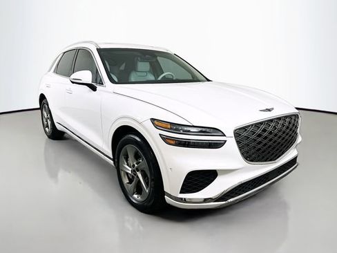 Certified 2026 Genesis GV70 2.5T Advanced image 3