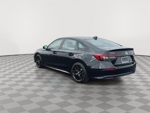 Used 2025 Honda Civic Sport image 6
