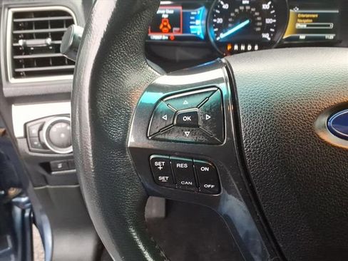 Used 2019 Ford Explorer XLT w/ Equipment Group 202A image 20