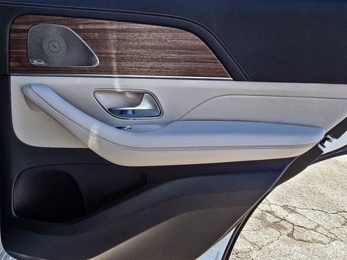 New 2026 Mercedes-Benz GLE 63 AMG S image 36