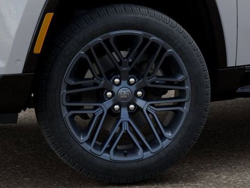 New 2026 Jeep Grand Wagoneer L 4WD image 8