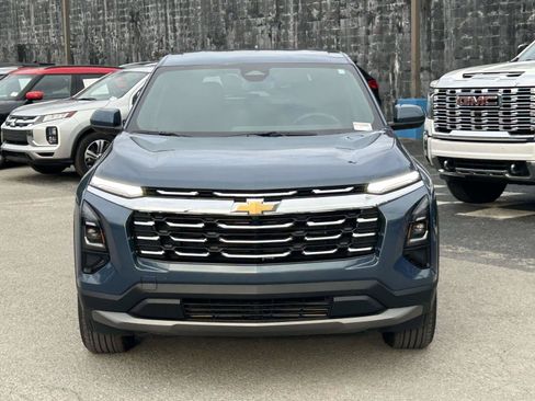 Used 2026 Chevrolet Equinox LT AWD/4WD image 2