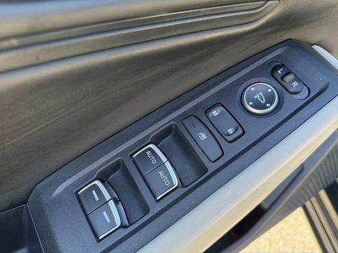 Used 2025 Honda Accord SE image 12