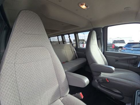 Used 2025 Chevrolet Express 3500 LS image 16