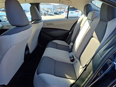 Certified 2025 Toyota Corolla LE image 10