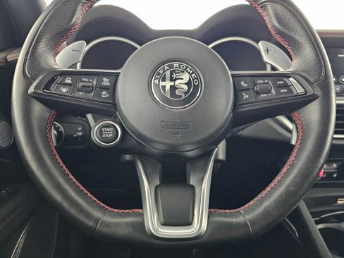 Used 2023 Alfa Romeo Stelvio Estrema AWD/4WD image 23
