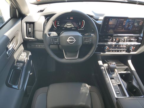 New 2026 Nissan Pathfinder SL FWD image 18