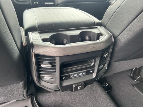 New 2026 RAM 2500 Limited AWD/4WD image 21