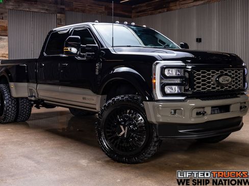 Used 2026 Ford F450 King Ranch w/ Snow Plow/Camper Package AWD/4WD image 1