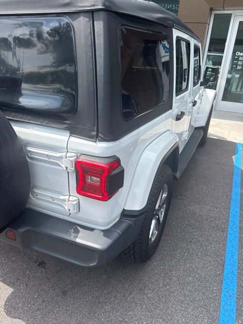 Used 2020 Jeep Wrangler Unlimited Sahara AWD/4WD image 4