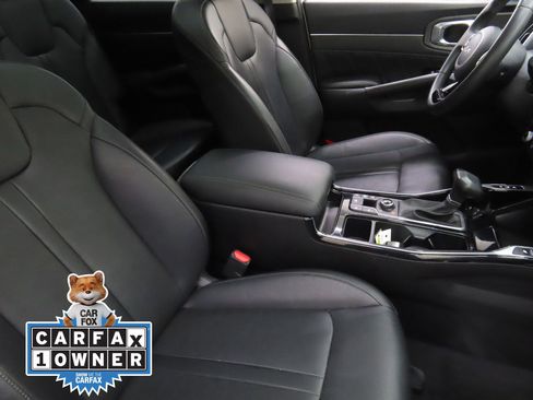 Used 2024 Kia Sorento SX image 25