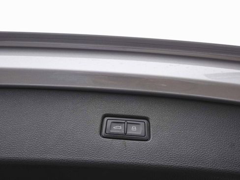 Used 2023 Audi SQ5 Premium Plus w/ Premium Plus Package image 46