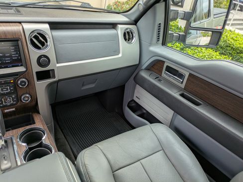 Used 2013 Ford F150 Lariat w/ Luxury Equipment Group image 13