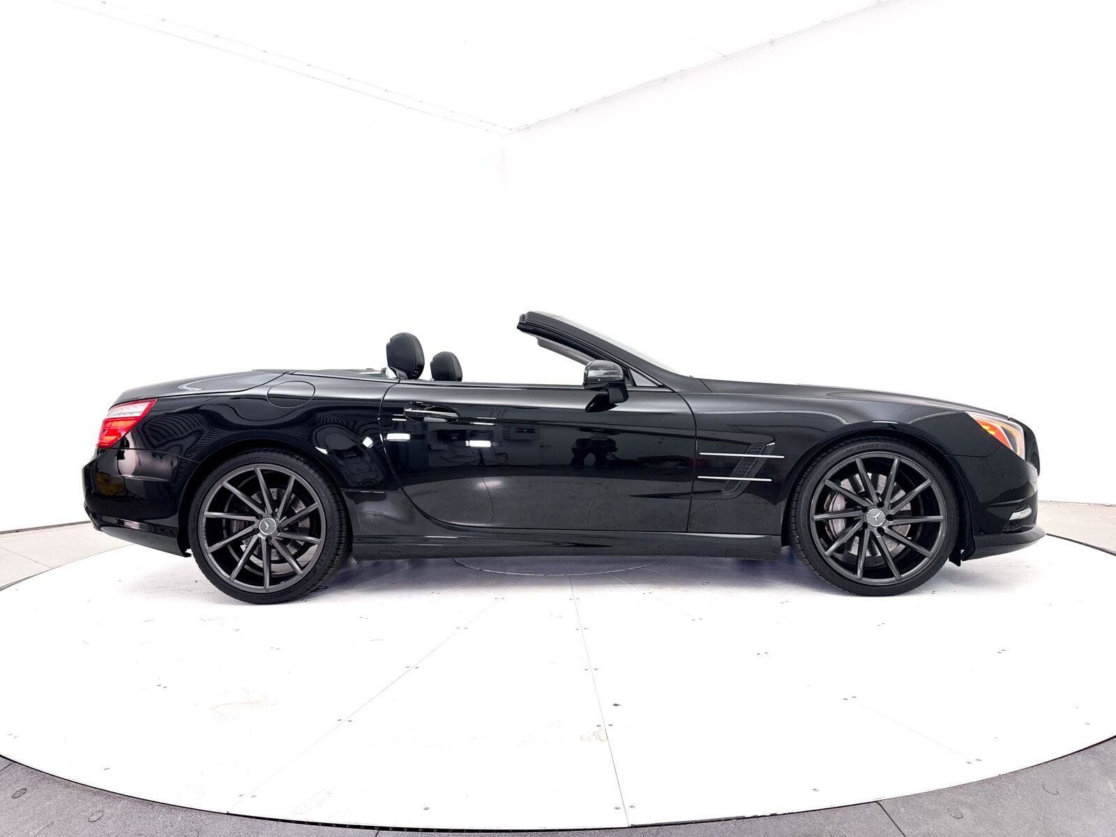 Used 2015 Mercedes-Benz SL 550 image 38