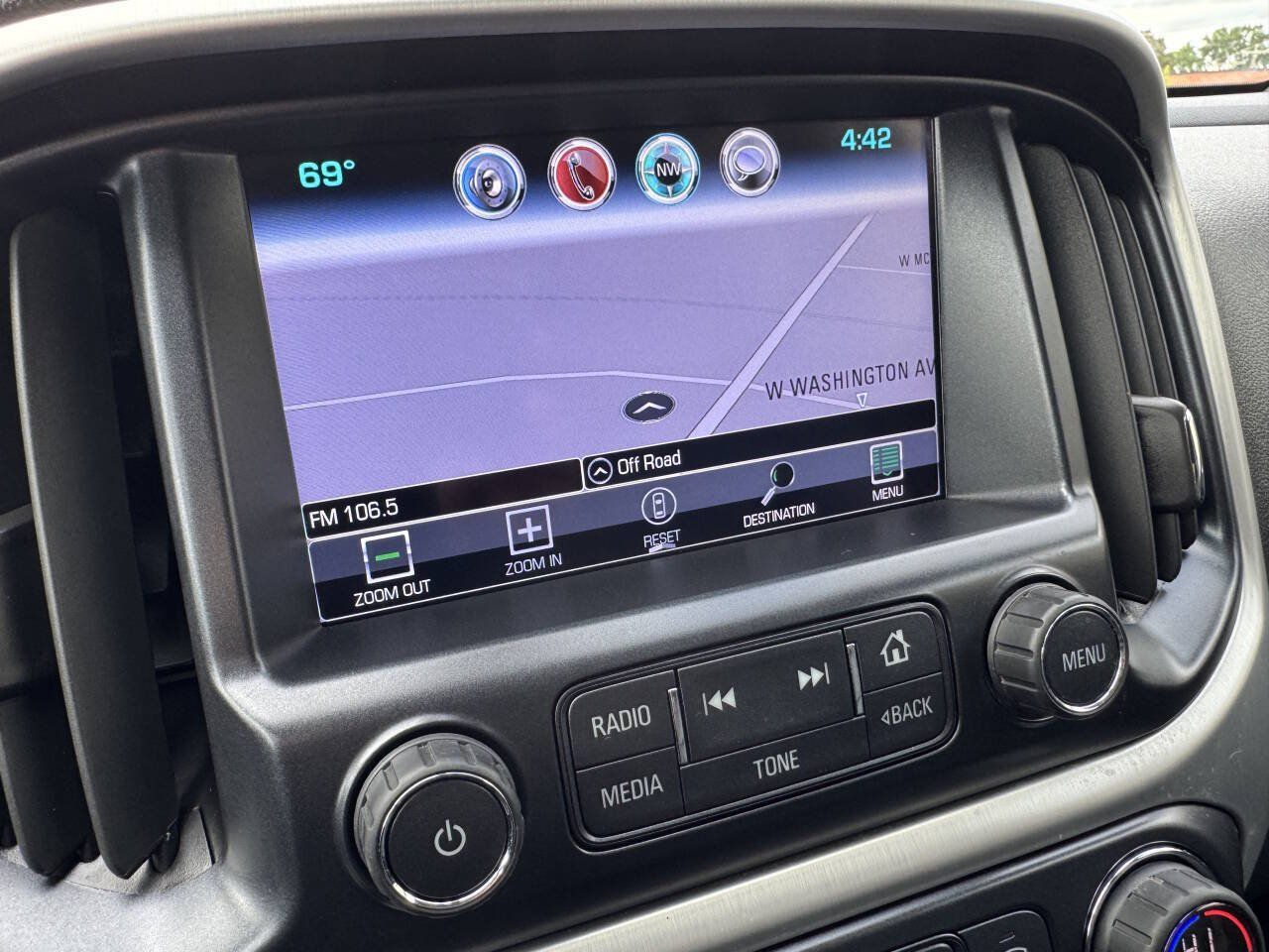 Used 2017 GMC Canyon SLT w/ Trailering Package AWD/4WD image 11
