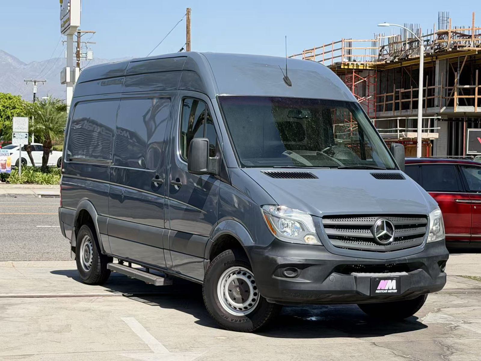 Used 2018 Mercedes-Benz Sprinter 2500 image 4