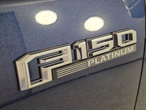 Used 2016 Ford F150 Platinum w/ Equipment Group 701A Luxury AWD/4WD image 11