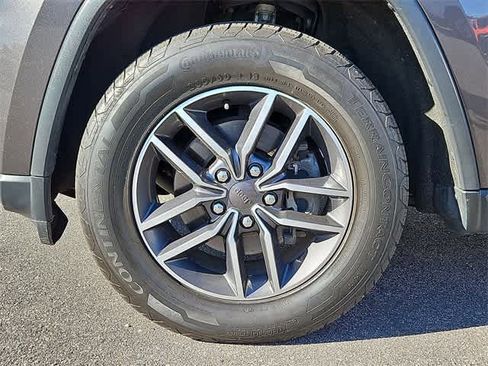 Used 2019 Jeep Grand Cherokee Limited image 39