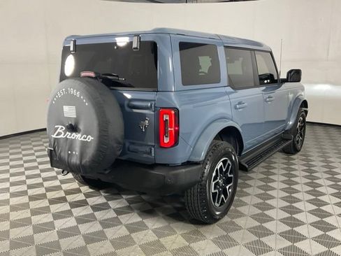 Used 2025 Ford Bronco Outer Banks AWD/4WD image 6