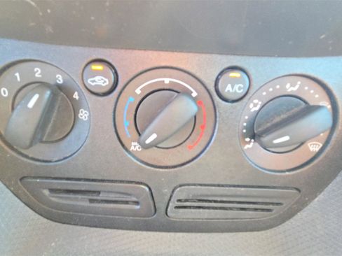 Used 2017 Ford Transit Connect XL image 17