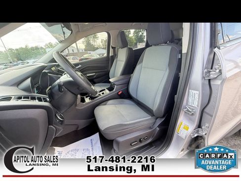 Used 2018 Ford Escape SE w/ SE Sync 3 Package AWD/4WD image 13