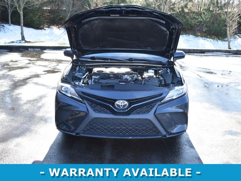 Used 2020 Toyota Camry SE image 18