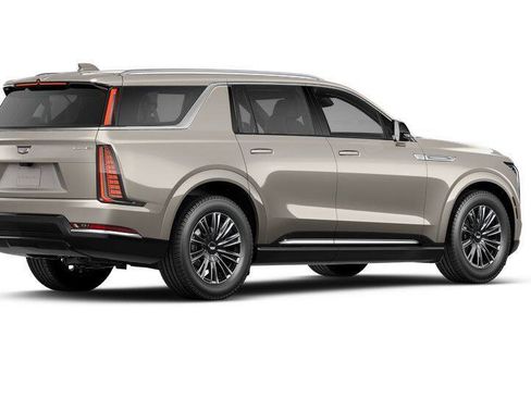 New 2026 Cadillac Escalade IQL Luxury w/ LPO, Floor Liner Package AWD/4WD image 38