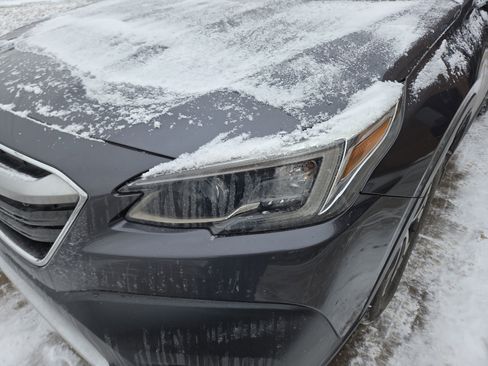 Used 2022 Subaru Outback Limited image 9