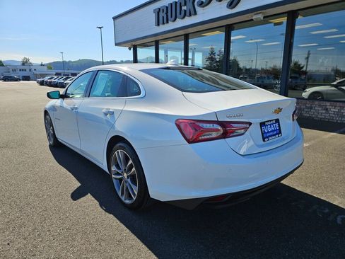Used 2024 Chevrolet Malibu LT FWD image 8