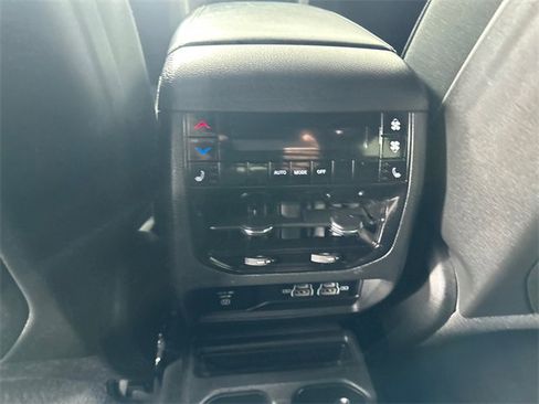Certified 2024 Jeep Grand Cherokee L Limited w/ Black Appearance Package image 19