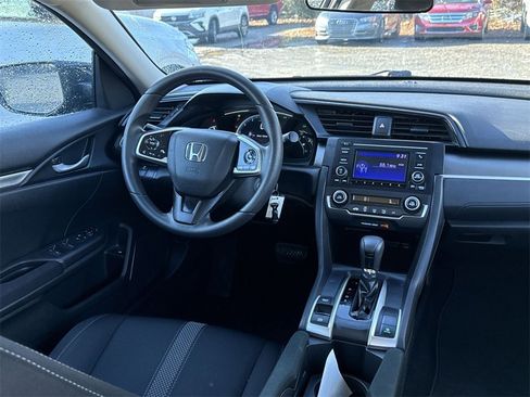 Used 2020 Honda Civic LX image 17