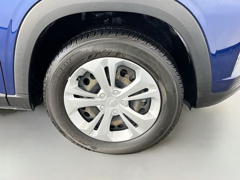 Used 2024 Chevrolet Trax LS FWD image 34