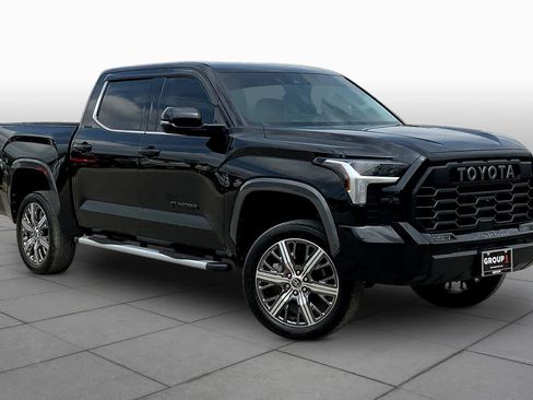 Used 2023 Toyota Tundra Limited w/ Power Package RWD image 3