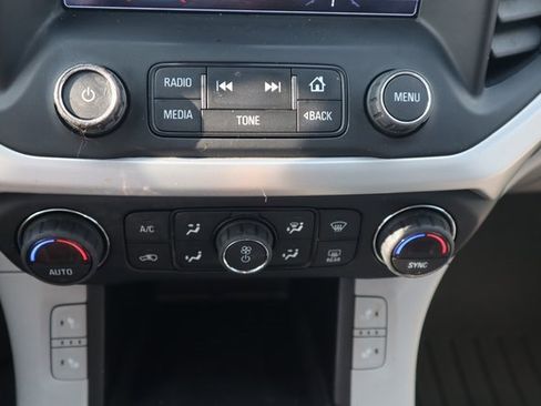 Used 2017 GMC Acadia SLT image 14