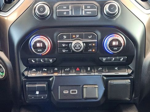 Used 2019 Chevrolet Silverado 1500 High Country image 20