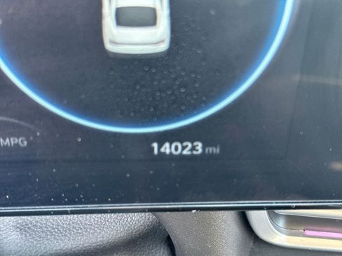 Used 2024 Hyundai Elantra SEL image 18