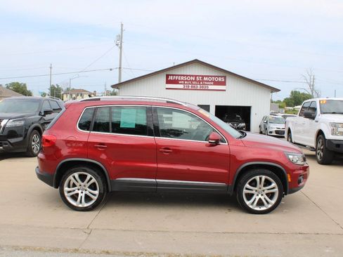 Used 2012 Volkswagen Tiguan S FWD image 1
