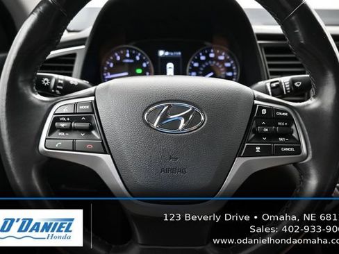 Used 2017 Hyundai Elantra Limited w/ Limited Ultimate Package 09 FWD image 29