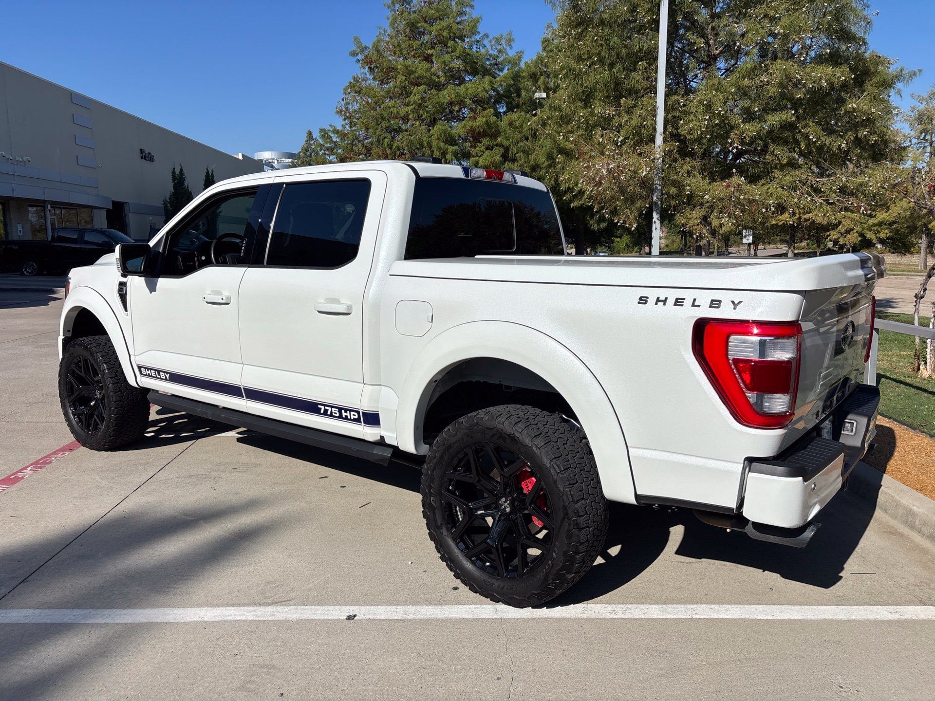 Used 2021 Ford F150 Lariat w/ Equipment Group 502A High AWD/4WD image 7