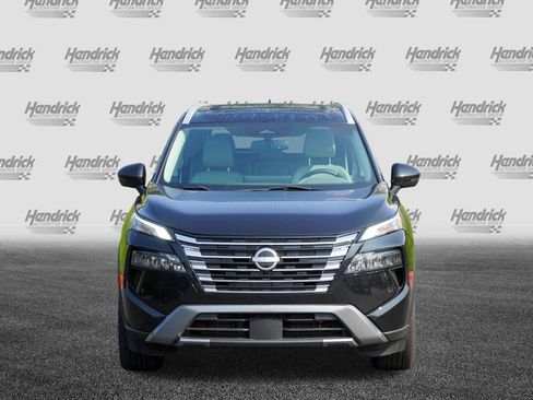 Used 2024 Nissan Rogue SL w/ SL Premium Package FWD image 3