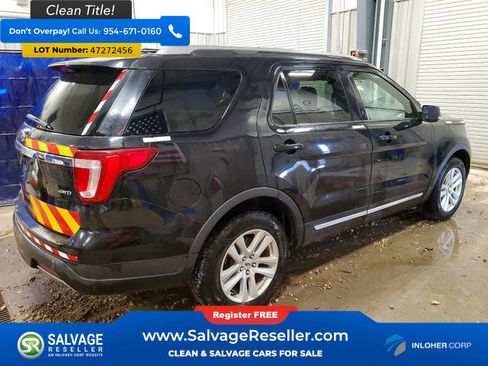 Used 2019 Ford Explorer XLT w/ Equipment Group 201A image 4