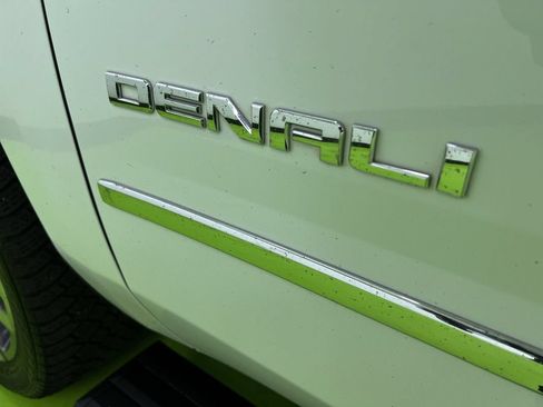 Used 2018 GMC Yukon Denali w/ Denali Ultimate Package AWD/4WD image 14