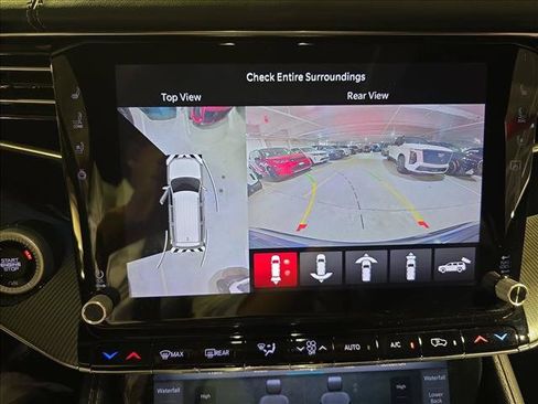 Used 2022 Jeep Grand Wagoneer Series II AWD/4WD image 26