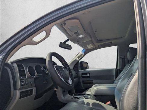 Used 2015 Toyota Sequoia Platinum RWD image 12