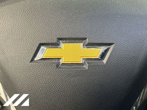 Used 2019 Chevrolet Equinox LT w/ Sun & Navigation Package AWD/4WD image 32