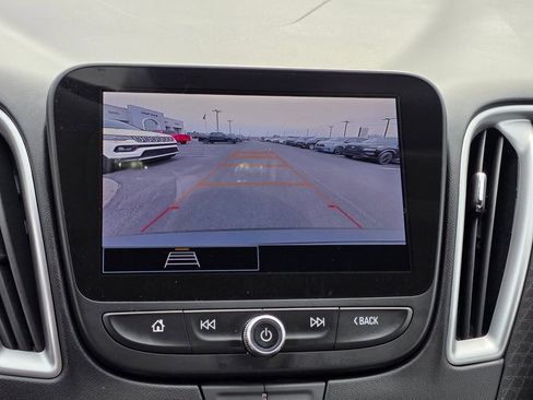 Used 2025 Chevrolet Malibu LT image 23