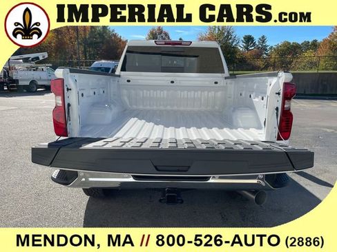 New 2026 Chevrolet Silverado 3500 LT image 13