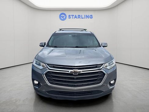 Used 2018 Chevrolet Traverse LT w/ LPO, 'HIT The Road' Package FWD image 3